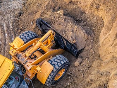 Land Excavation Machine